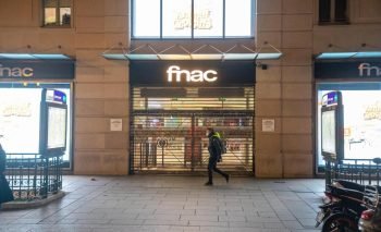 Quelle est la superficie de la Fnac Saint-Lazare