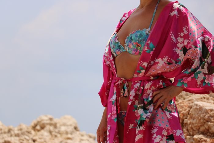 Puis-je porter un kimono à la plage ?