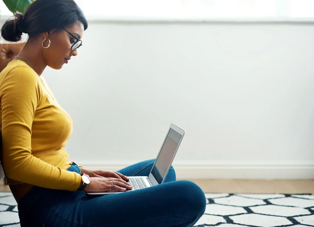 Comment chercher un numéro de téléphone gratuit Pages Blanches ?